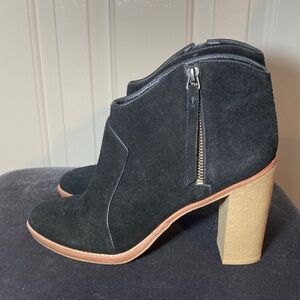 10 Crosby Derek Lam Maddox Black Suede Ankle Boots Size 8.5